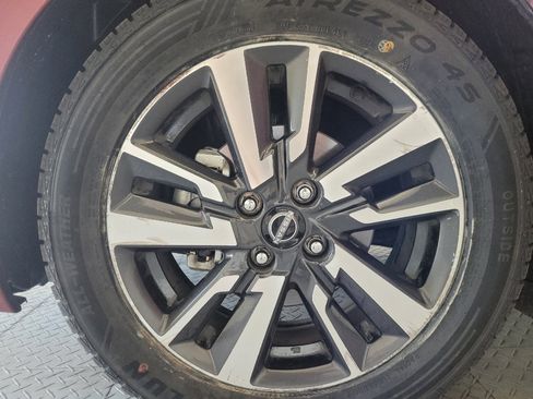 Used 2024 Nissan Versa SV w/ Trunk Package FWD image 31