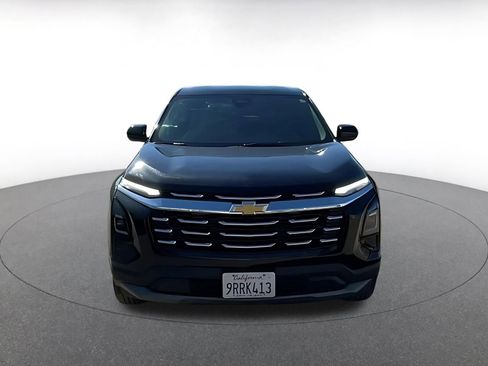 Used 2025 Chevrolet Equinox LT image 3