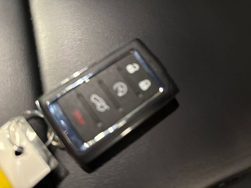 New 2025 Jeep Grand Cherokee Limited image 30