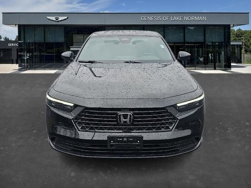 Used 2023 Honda Accord Sport image 7