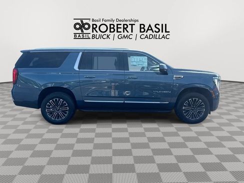 New 2026 GMC Yukon XL Elevation w/ Elevation Premium Package AWD/4WD image 9