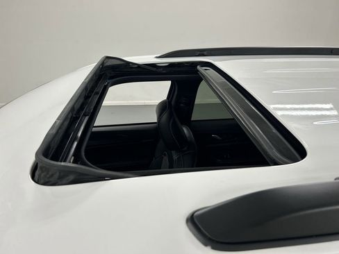 Used 2024 Jeep Grand Cherokee Altitude AWD/4WD image 19