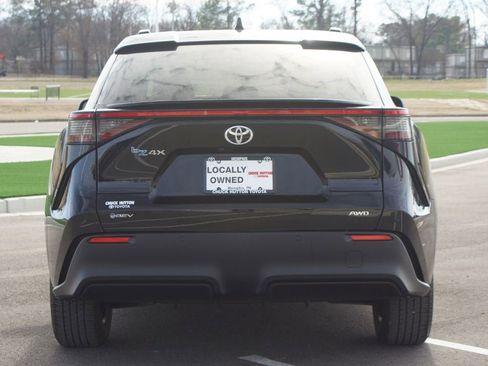 Used 2025 Toyota bZ4X AWD w/ Weather Package image 3