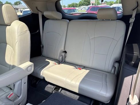 Used 2020 Buick Enclave Essence FWD image 22