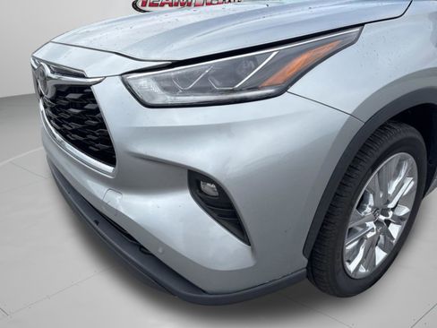 Used 2020 Toyota Highlander Limited image 47