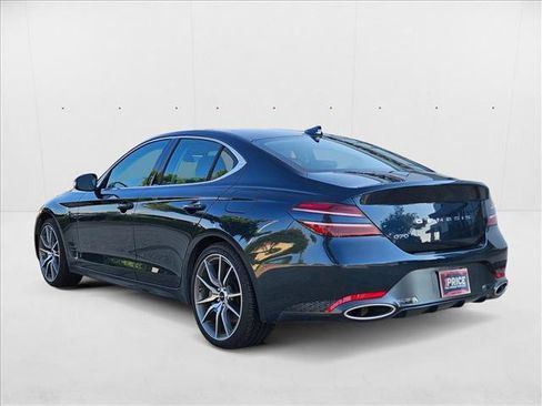 Used 2025 Genesis G70 2.5T image 8