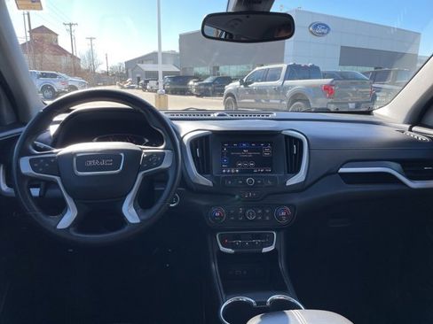 Used 2022 GMC Terrain SLE w/ Driver Convenience Package image 10
