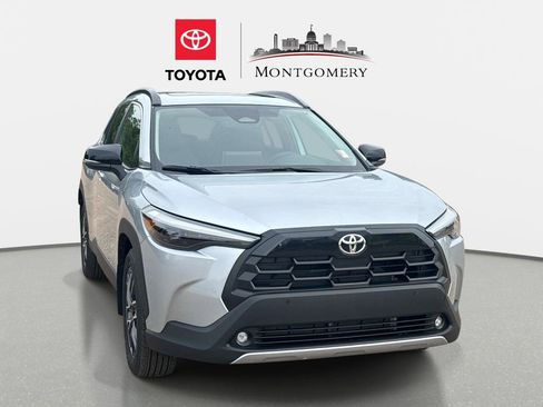 Used 2026 Toyota Corolla Cross XLE w/ Convenience Package image 1