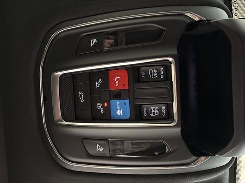 New 2025 Jeep Grand Cherokee Altitude image 53