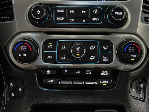 Used 2020 GMC Yukon SLT AWD/4WD image 32