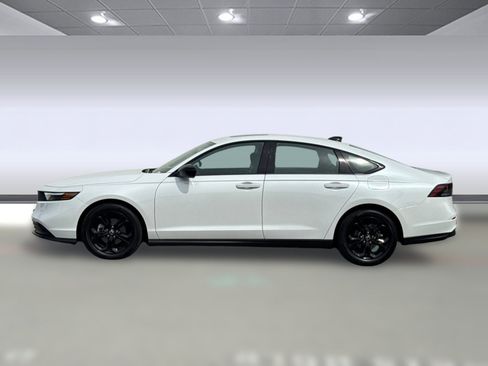 Used 2025 Honda Accord SE image 2