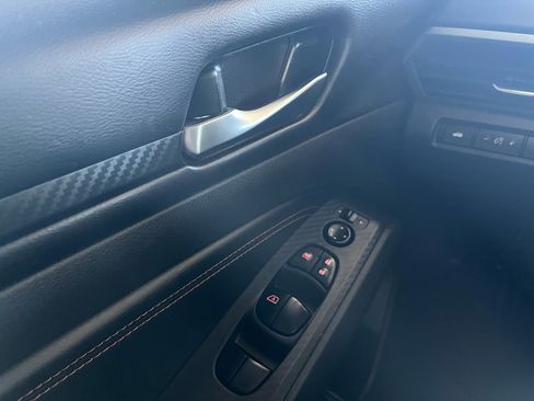 Used 2022 Nissan Altima 2.5 SR image 14