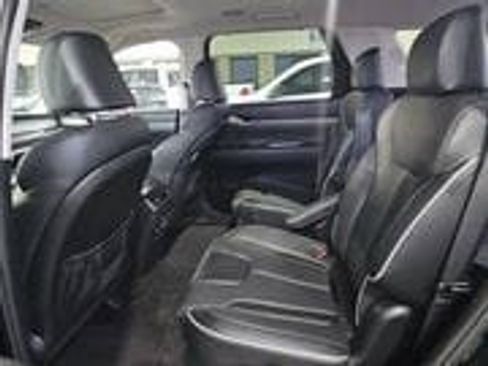 Used 2023 Hyundai Palisade SEL w/ Premium Package AWD/4WD image 8