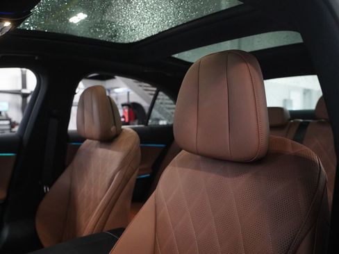 New 2026 Mercedes-Benz E 350 4MATIC Sedan image 15