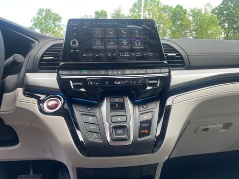 New 2026 Honda Odyssey Touring image 18