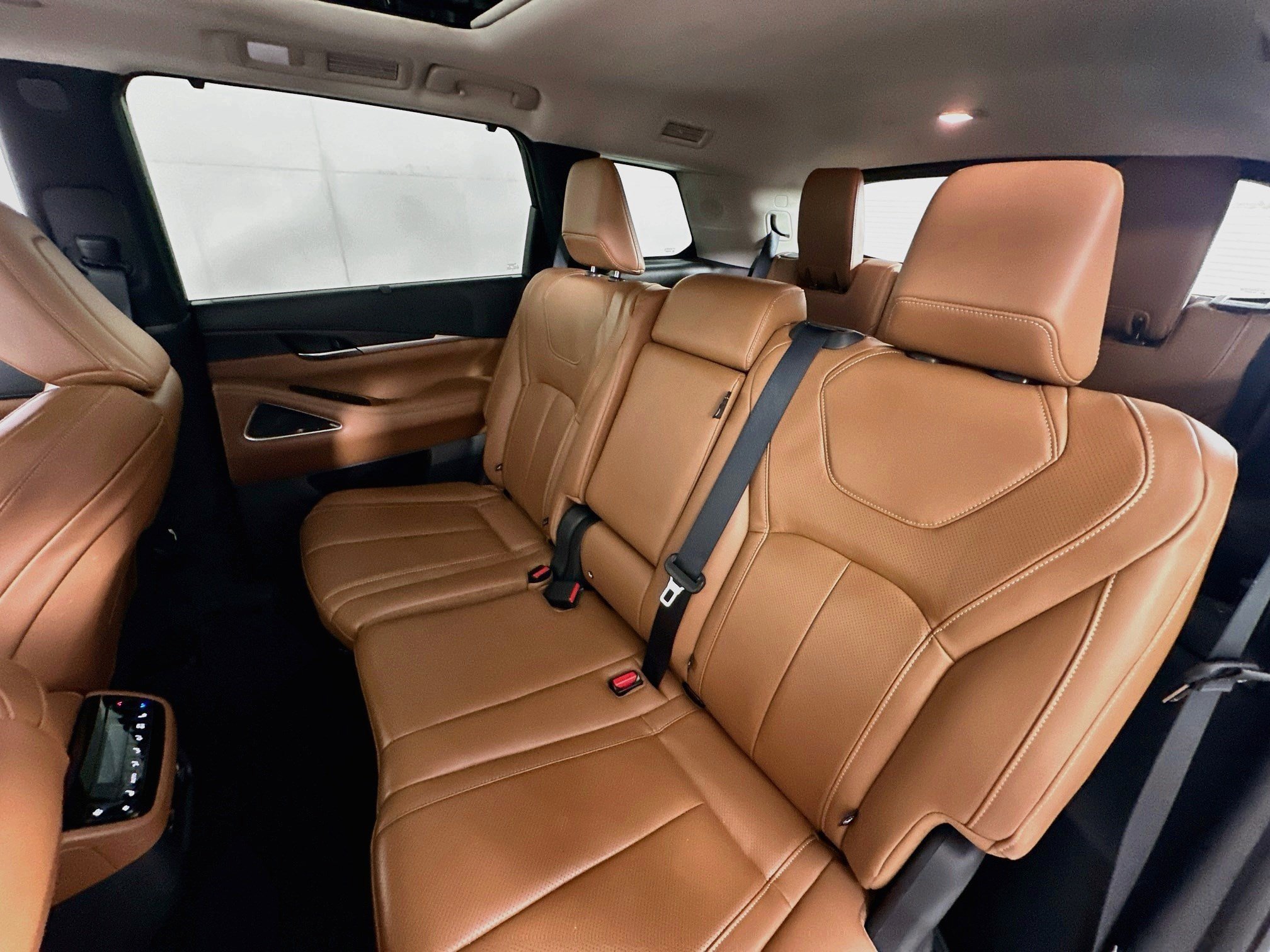 Used 2025 INFINITI QX60 Sensory w/ Vision Package AWD/4WD image 23