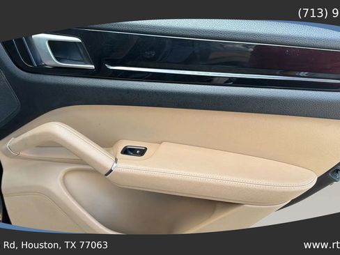Used 2019 Porsche Cayenne AWD/4WD image 34