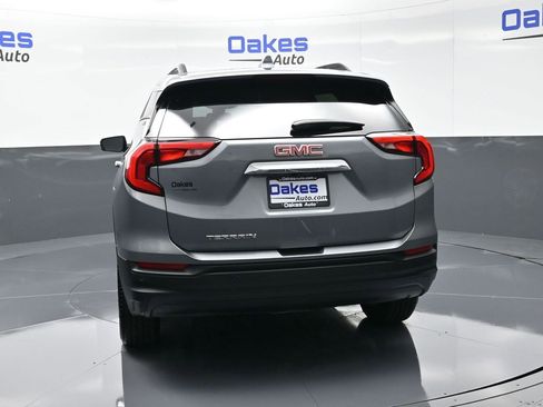 Used 2020 GMC Terrain SLE w/ Driver Convenience Package image 6