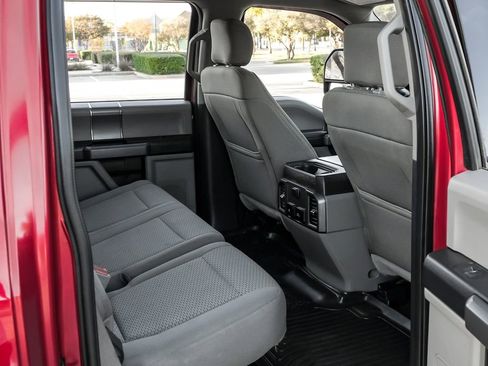 Used 2018 Ford F350 XLT w/ XLT Premium Package image 38