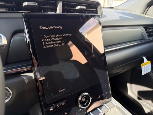 New 2026 GMC Terrain AT4 w/ Technology Package II image 23