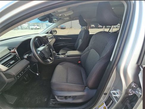 Used 2025 Toyota Camry LE w/ Convenience Package image 3