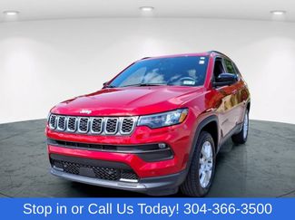 Used 2024 Jeep Compass Latitude AWD/4WD video 1