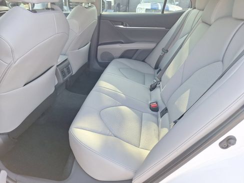 Used 2024 Toyota Camry XLE FWD image 28