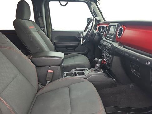 Used 2021 Jeep Wrangler Rubicon w/ LED Lighting Group AWD/4WD image 17