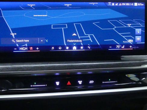 Used 2023 BMW i7 xDrive60 image 11