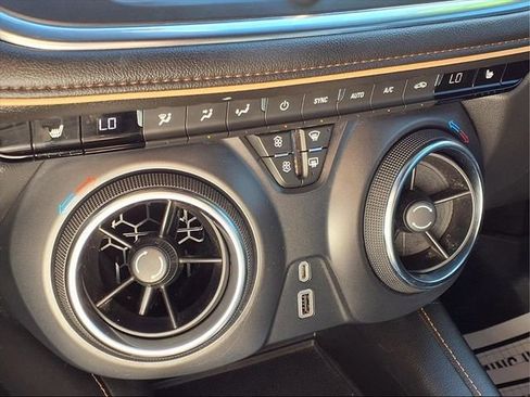 Used 2022 Chevrolet Blazer Premier image 12