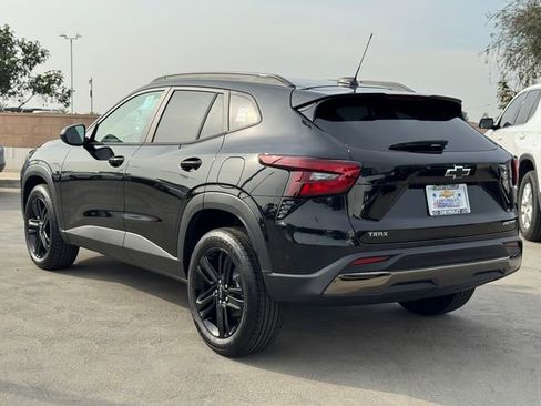 New 2026 Chevrolet Trax ACTIV image 3