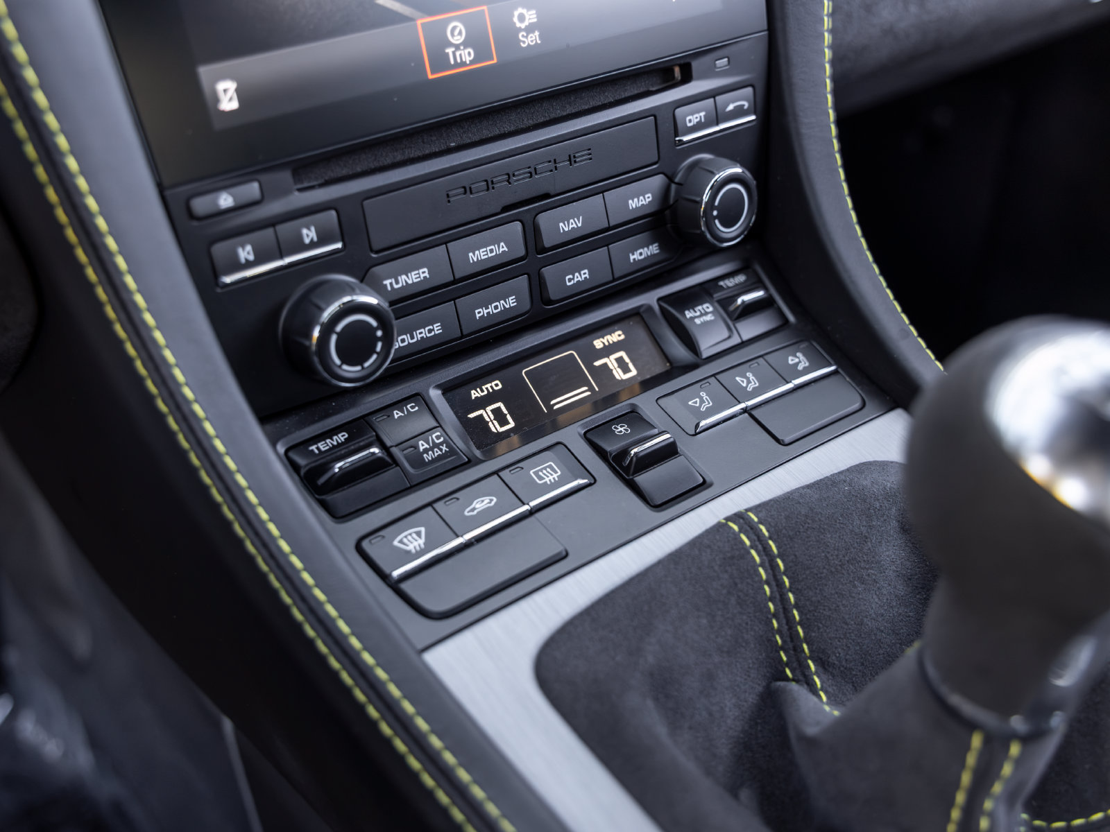 Certified 2021 Porsche 718 Cayman GT4 RWD image 45