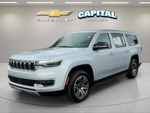 Used 2023 Jeep Wagoneer L Series II AWD/4WD image 1