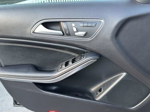 Used 2018 Mercedes-Benz GLA 250 image 17