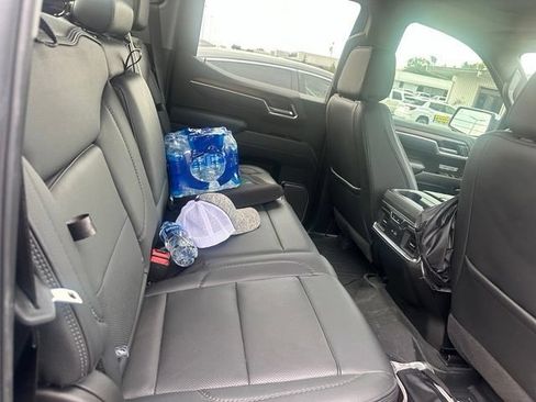 Used 2025 GMC Sierra 1500 Denali w/ Denali Reserve Package AWD/4WD image 15