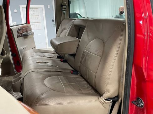 Used 2000 Ford F250 Lariat image 15