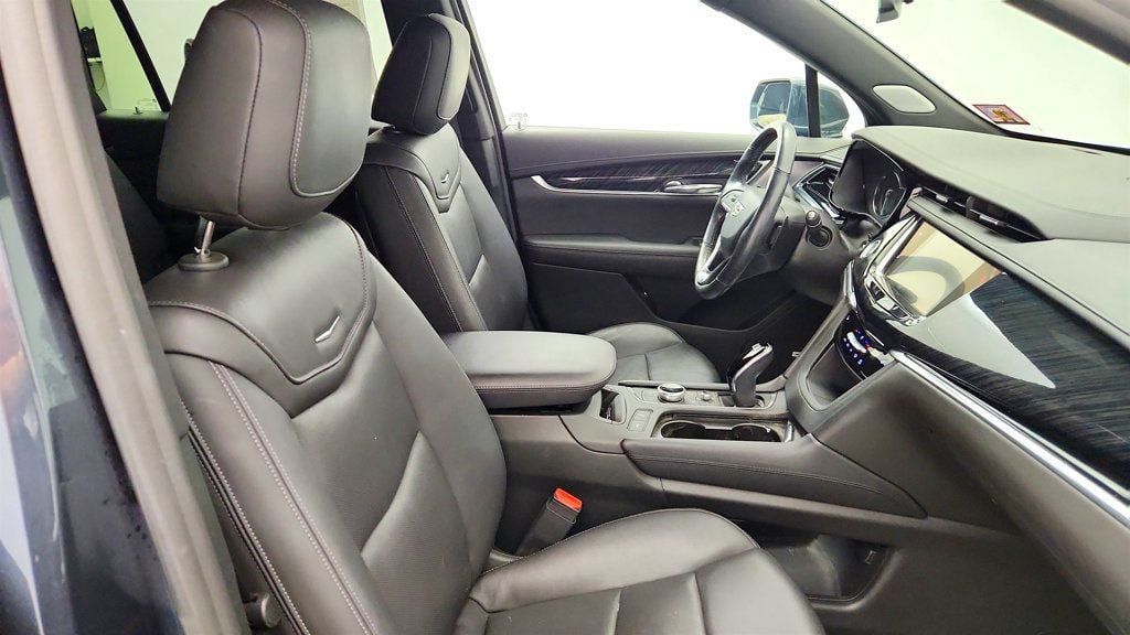 Used 2020 Cadillac XT6 Premium Luxury AWD/4WD image 26