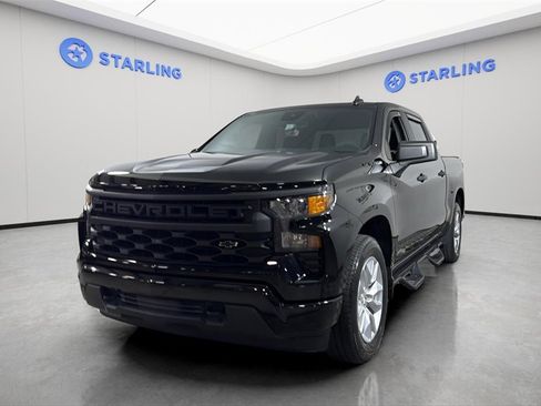Used 2023 Chevrolet Silverado 1500 Custom image 16
