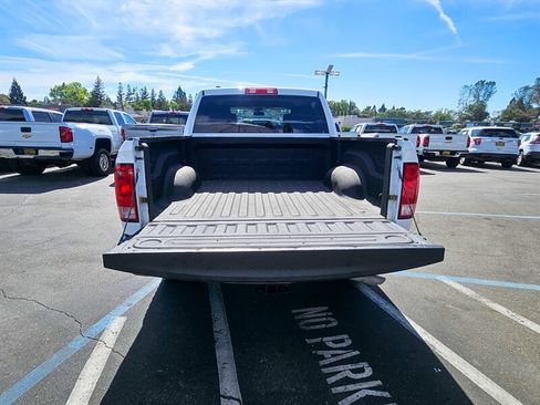 Used 2018 RAM 1500 Tradesman w/ Protection Group AWD/4WD image 6