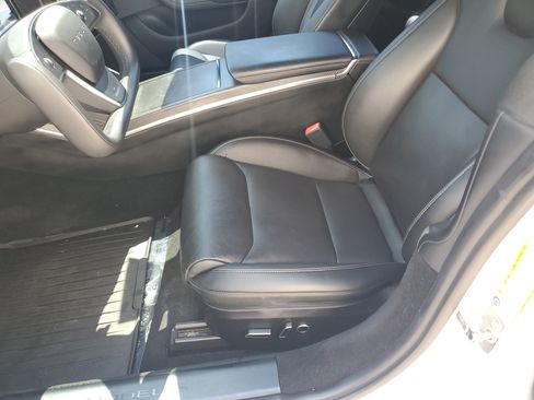 Used 2022 Tesla Model S Plaid AWD/4WD image 19