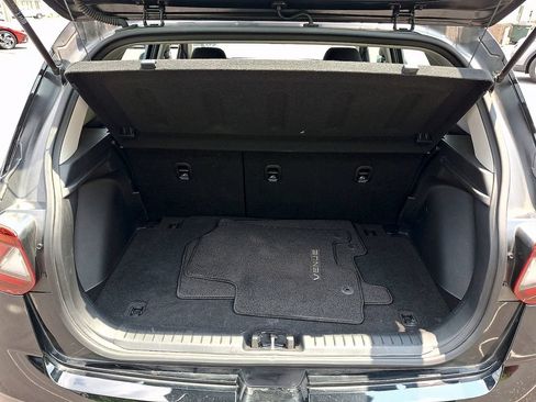 Certified 2024 Hyundai Venue SE FWD image 31