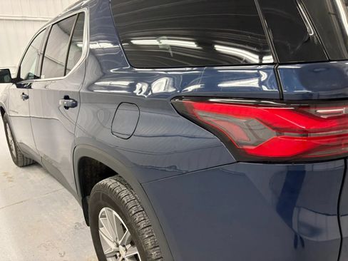 Used 2022 Chevrolet Traverse LT FWD image 48