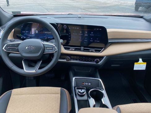 New 2026 Chevrolet Equinox ACTIV w/ Safety and Technology Package image 12