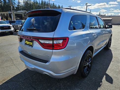 Used 2024 Dodge Durango GT image 5