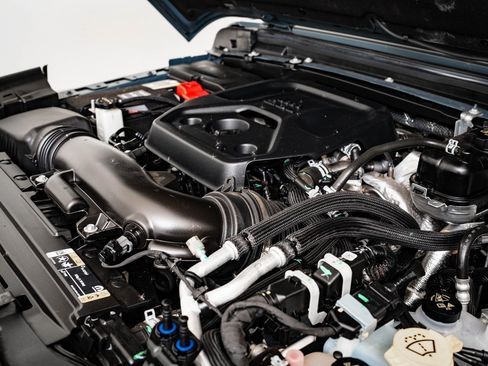 Used 2024 Jeep Wrangler Unlimited w/ Convenience Group image 45