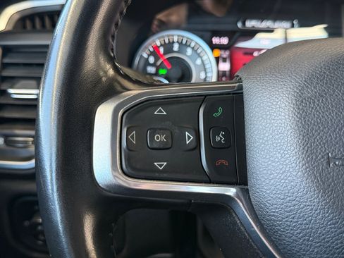 Used 2023 RAM 1500 Laramie AWD/4WD image 18