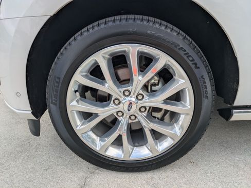 Certified 2019 Ford Expedition Platinum RWD image 11