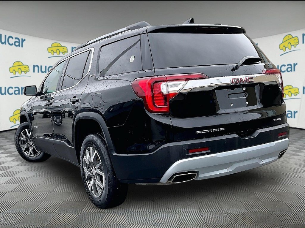 Used 2023 GMC Acadia SLE w/ Driver Convenience Package AWD/4WD image 4