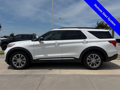 Used 2022 Ford Explorer XLT w/ Equipment Group 202A RWD image 11