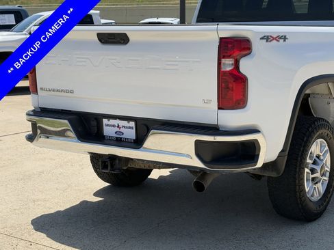 Used 2024 Chevrolet Silverado 2500 LT w/ Convenience Package AWD/4WD image 8